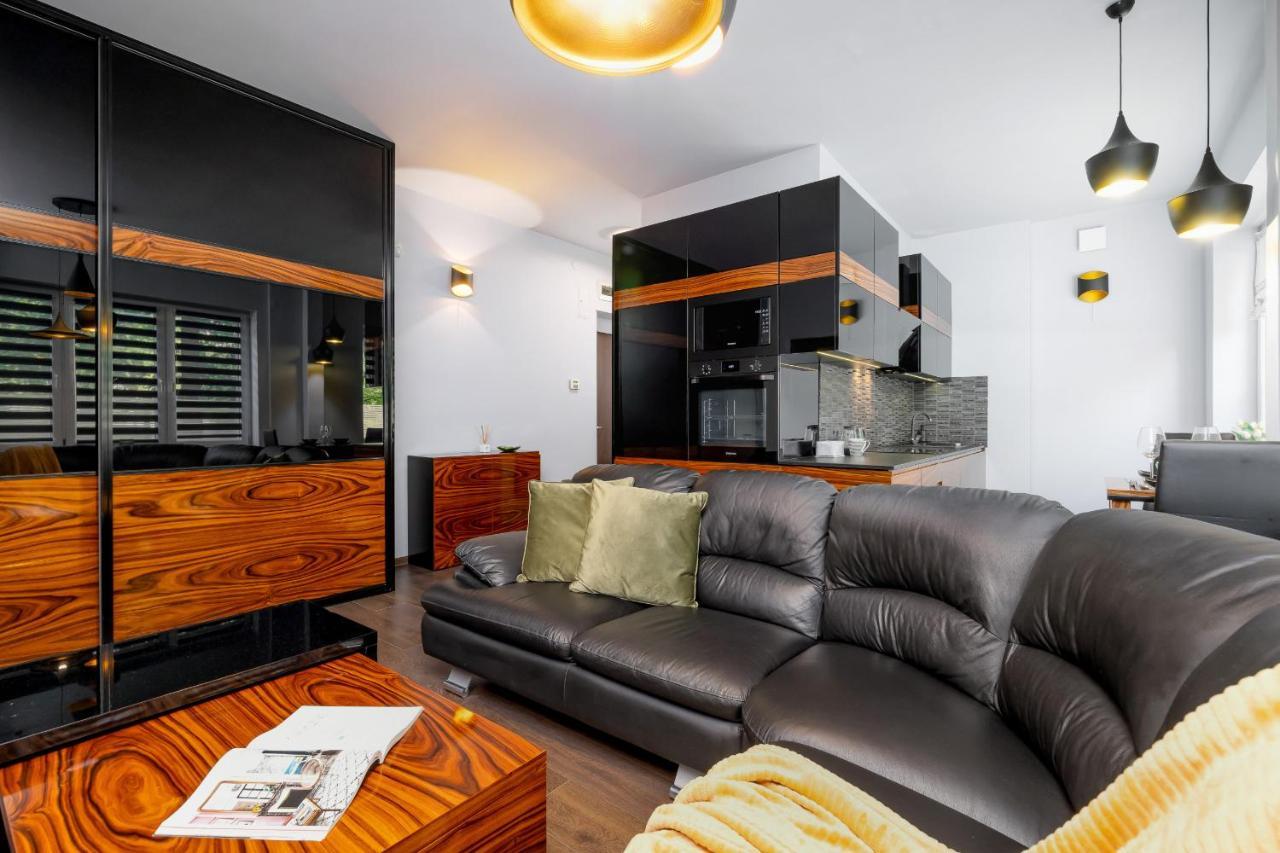 Stylish Korfantego Next To Spodek By Renters Apartment *