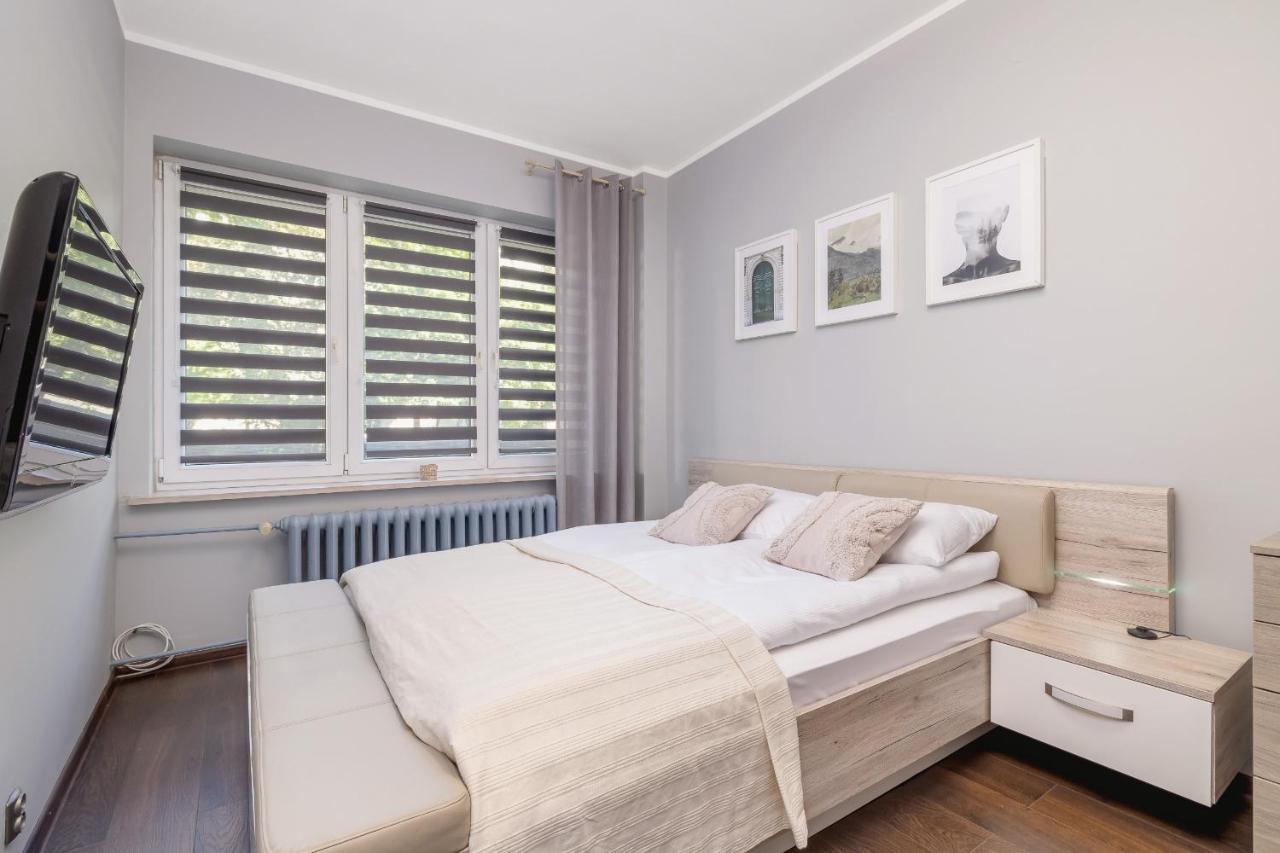 Stylish Korfantego Next To Spodek By Renters * Katowice