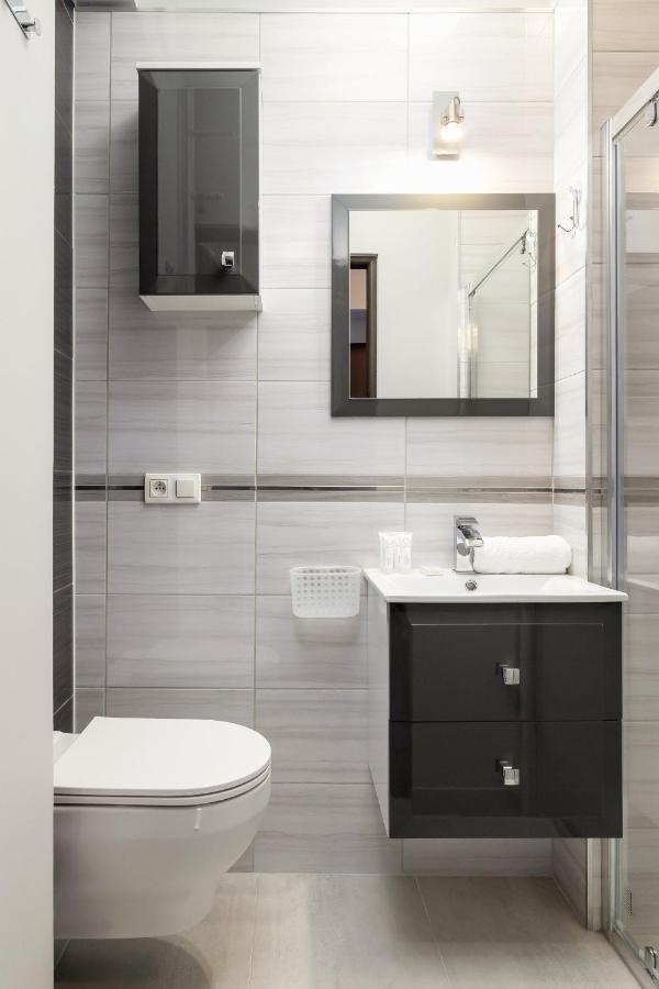 Stylish Korfantego Next To Spodek By Renters Apartment