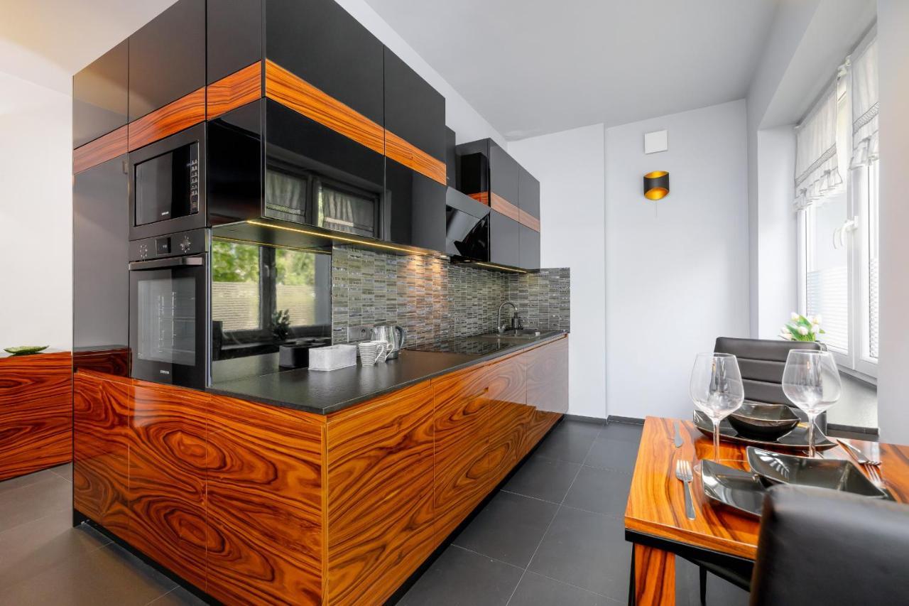 Stylish Korfantego Next To Spodek By Renters Apartment Katowice